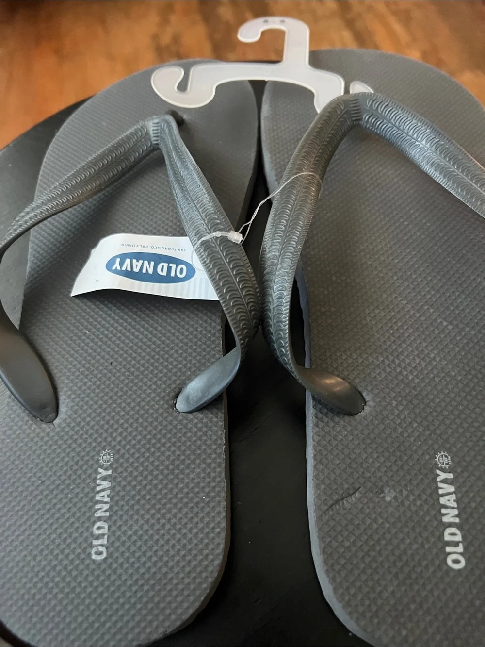 Old Navy Gray Flip-Flops